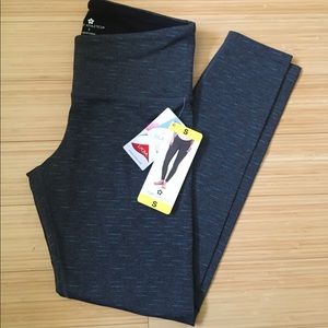 Athletic leggings/pants